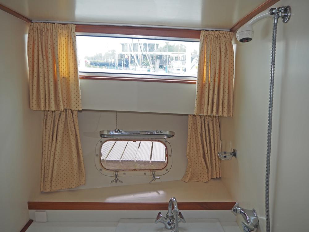 Vorschiff, Innenausstattung